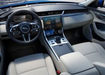 Jaguar XF | Gallery Interior | Jaguar Philippines